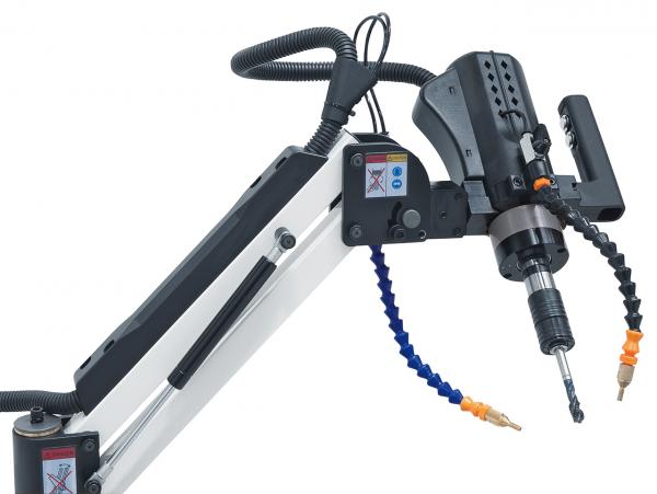 Bernardo TM 16 BLO / R 1100 Electr. threading machine